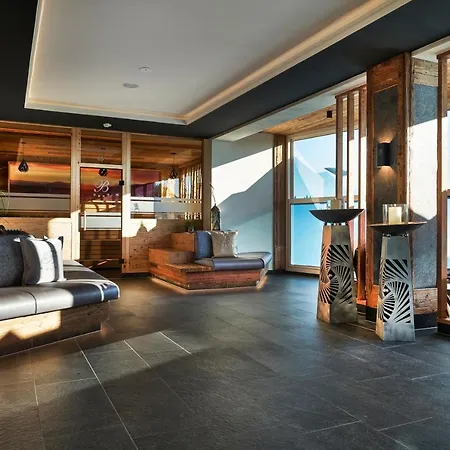 Kristall- & Vitalhotel Bergknappenhof