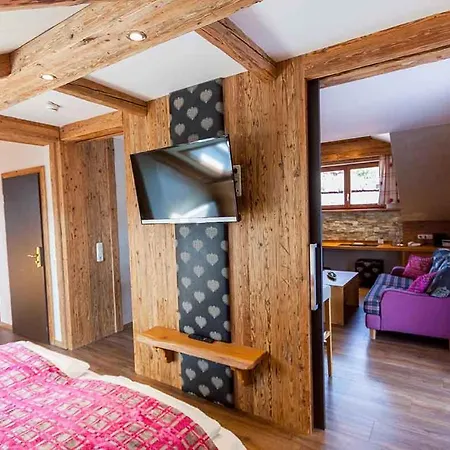 Kristall- & Vitalhotel Bergknappenhof