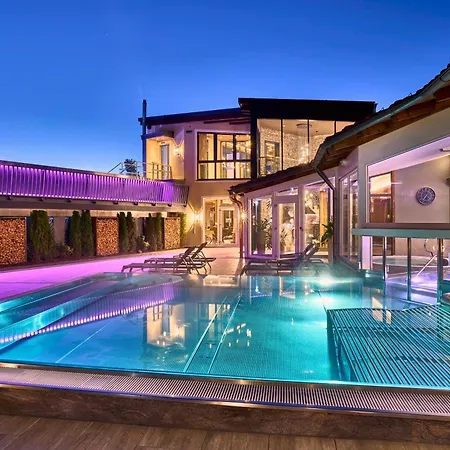 Hotel Kristall- & Vitalhotel Bergknappenhof 4*