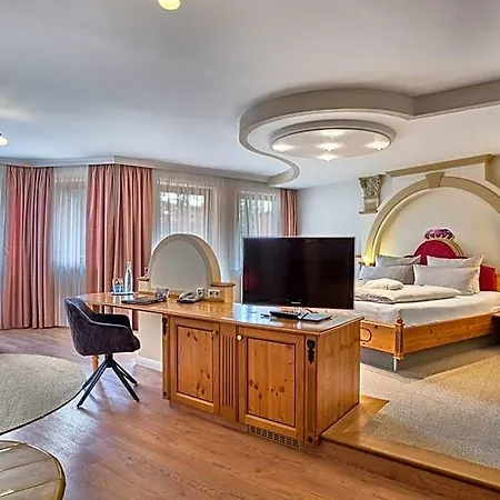 Kristall- & Vitalhotel Bergknappenhof