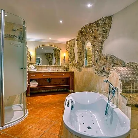 Kristall- & Vitalhotel Bergknappenhof 4*