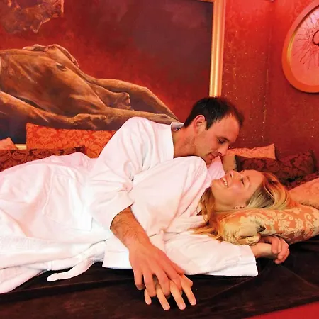 Kristall- & Vitalhotel Bergknappenhof ホテル