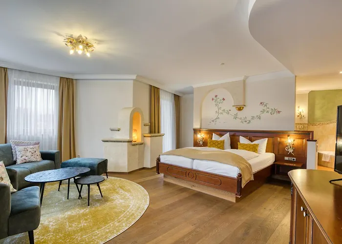 Kristall- & Vitalhotel Bergknappenhof Hotel 4*